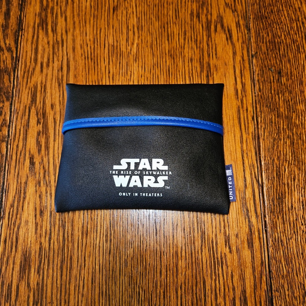 United Airlines Star Wars The Rise of Skywalker Away Amenity Kit Travel Set